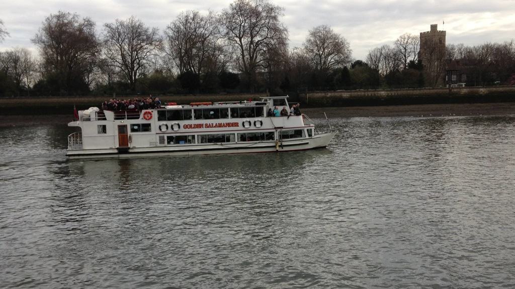(VIDEO) Brentford fans hit high waters en route to Orient
