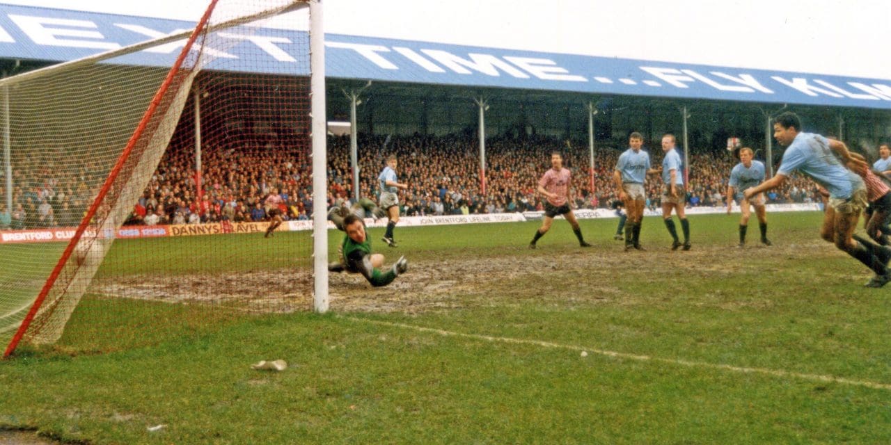 Man City & Blackburn (Rounds 4 & 5).  Beesotted Reloaded feat Allan Cockram. Brentford’s FA Cup 88/89 Cup Run Part 2 .