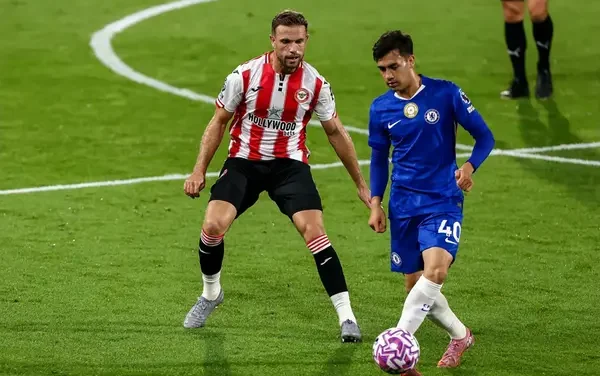 Big Shoes, Big Impact. How Henderson Is Fitting into Brentford