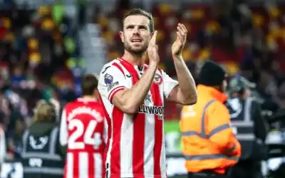 Henderson Departs – Most Bees Won’t Lose Much Sleep