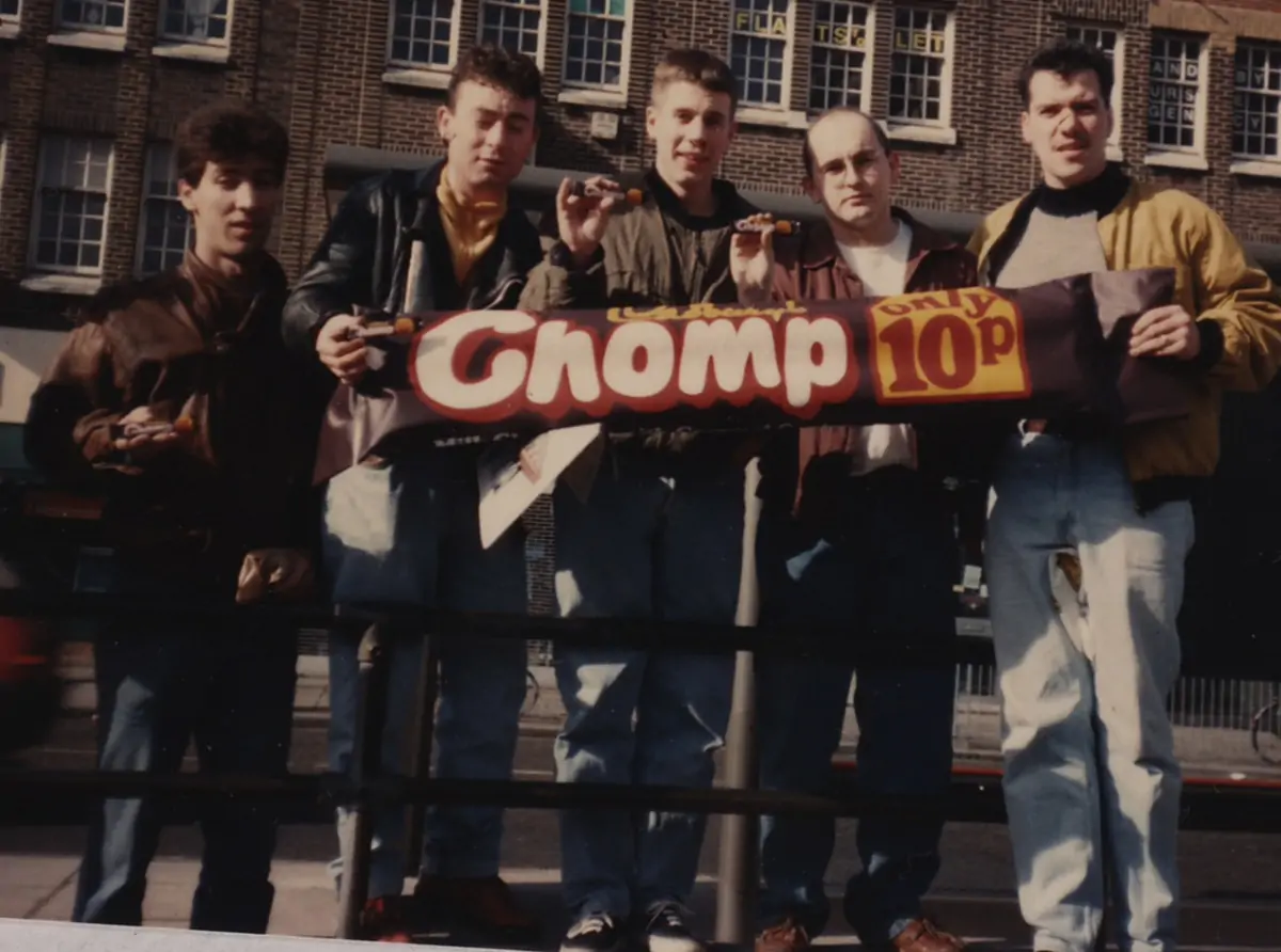 Chomp Bars, Bees Up Fulham Down & Hey Jude – Beesotted on BBC’s Brentford Football Songbook