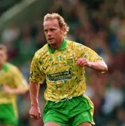 Fanstand: Norwich fans confident of Bees victory .. and promotion