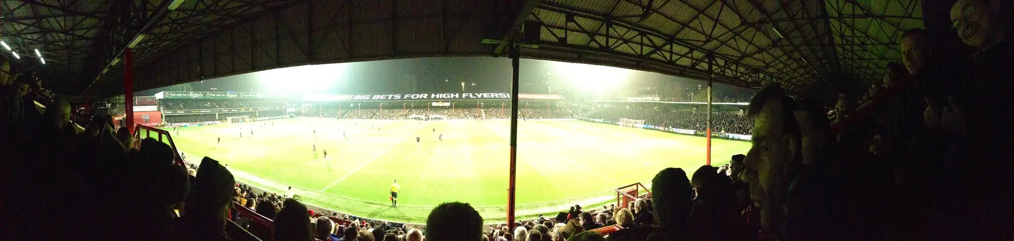 Knees Up Friday Night: Brentford 2 Fulham 1 (VIDEO)