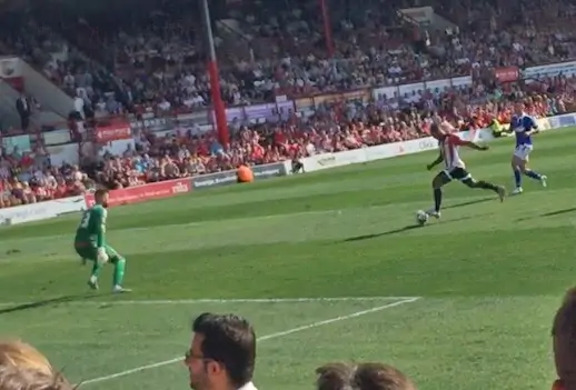 Gray Away: Hull City Poised To Complete Bees Striker Signing