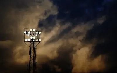 Play Or Stay Drama At Griffin Park