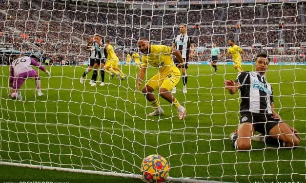 Bees Brace for Geordie Six-Pointer Battle – Newcastle Pre-Match Podcast Featuring Gallowgate Shots