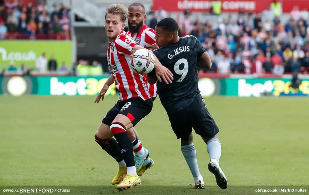 No Pressure for Bees as Arsenal Head West – Brentford v Gunners Preview Podcast featuring Turkish from AFTV